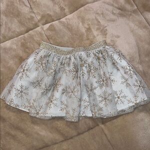 Elegant Gold and White Snowflake Skirt girls size 4 XS